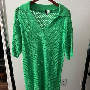 H&M Divided Green Knit Top